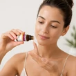 Kép 3/7 - Bio Jojoba olaj arcra használva könnyű selymes arcápolási rutinban