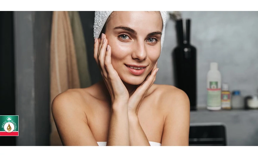 Otthoni arcmasszázs trükkök, rendszeres használatukkal éveket fiatalodhatsz!