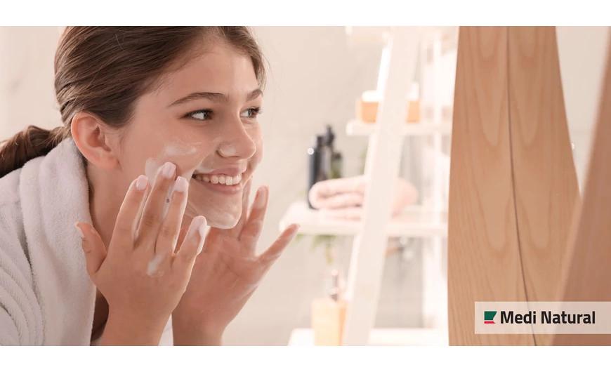 Hogyan lehet javítani a tinédzserek problémás bőrén? 